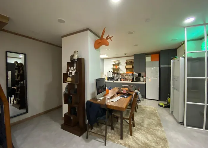 Chris House Gasthuis 3*